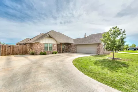 1917 Colonial Dr, San Angelo, TX 76904