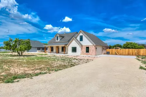 210 Calypso Ln, San Angelo, TX 76905