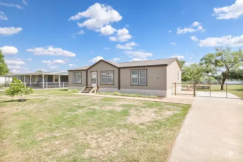 57 Cinnamon Ln, San Angelo, TX 76901