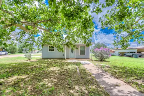 301 S State St, Bronte, TX 76933