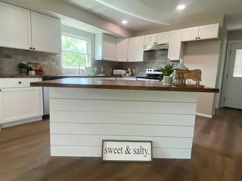8570 N Grape Creek Rd, San Angelo, TX 76901