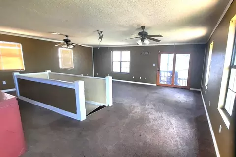 401 W Fields Ave, Eldorado, TX 76936 photo 10