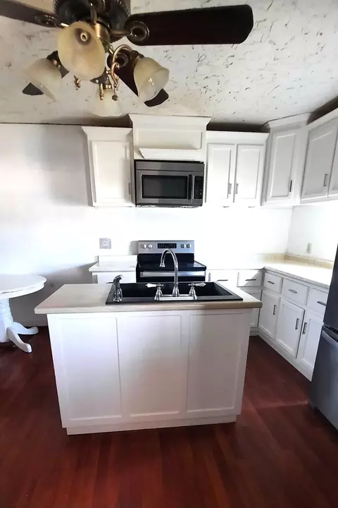 401 W Fields Ave, Eldorado, TX 76936 photo 4