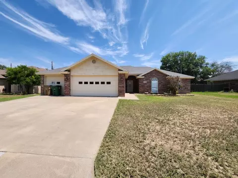 18 Amberwood Dr, San Angelo, TX 76903