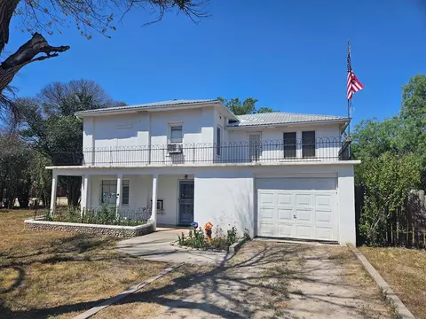 1112 Tayloe Ave, Sonora, TX 76950