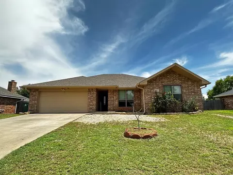 6013 Lyndhurst Dr, San Angelo, TX 76901