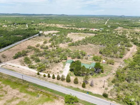 10061 W Carlsbad Loop Rd, Carlsbad, TX 76934