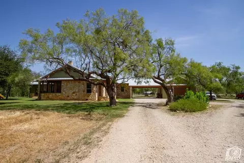 10275 W Carlsbad Loop Rd, Carlsbad, TX 76934