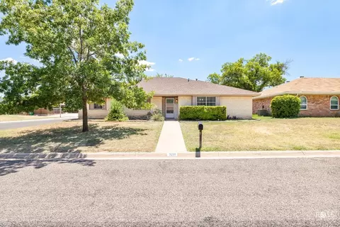 3201 Canyon Creek Dr, San Angelo, TX 76904