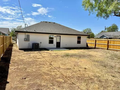 302 E 12th St, San Angelo, TX 76903 photo 15