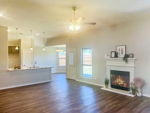 7402 Lamplighter Ln, San Angelo, TX 76904