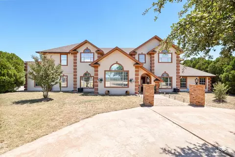 284 Edinburgh Rd, San Angelo, TX 76901