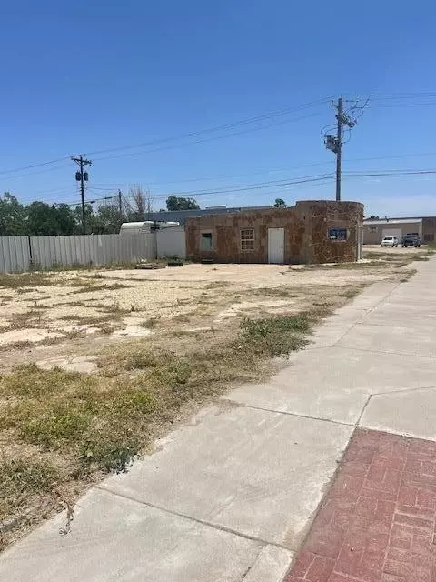 1218 N Chadbourne St, San Angelo, TX 76903