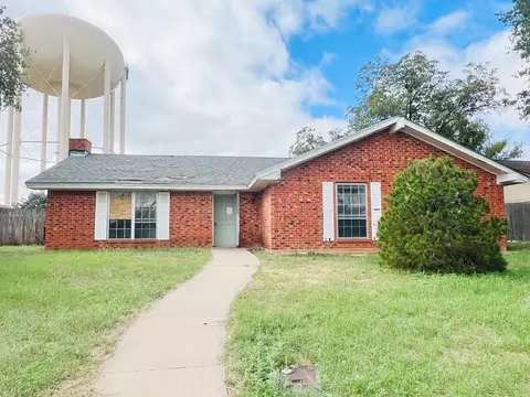 2917 Canyon Creek Dr, San Angelo, TX 76904