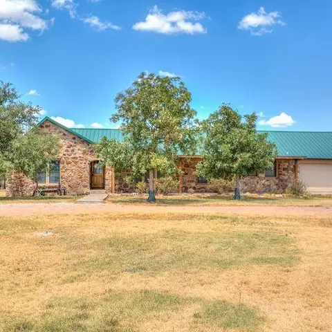 14286 Whitfield Rd, Eola, TX 76937