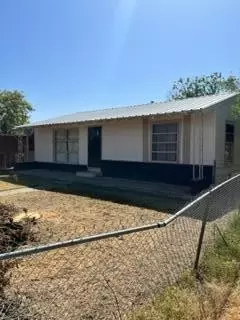 307 Broad Ave, Ballinger, TX 76821