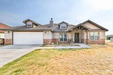 1202 Daniel St, San Angelo, TX 76905