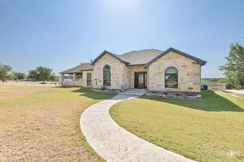 1000 Wagon Wheel Rd, Mertzon, TX 76941