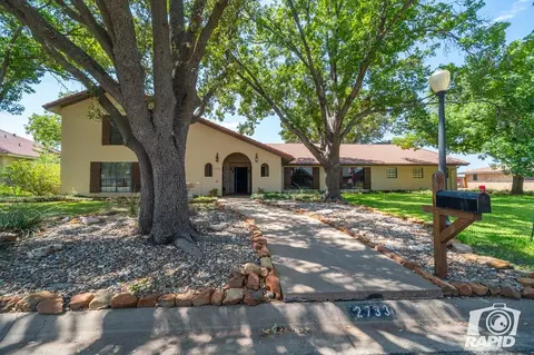 2733 Oak Mountain Trl, San Angelo, TX 76904