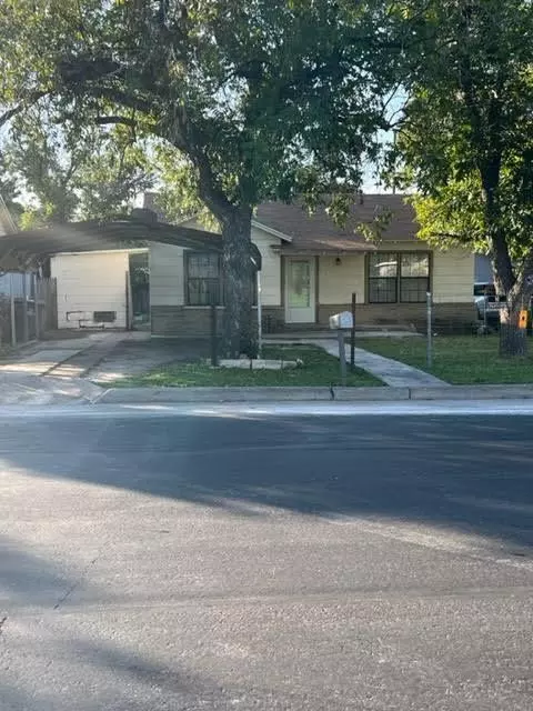 417 E 14th St, San Angelo, TX 76903