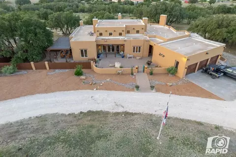 5466 Green Oaks Dr, Christoval, TX 76935