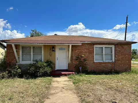 1109 Ave A, Ballinger, TX 76821