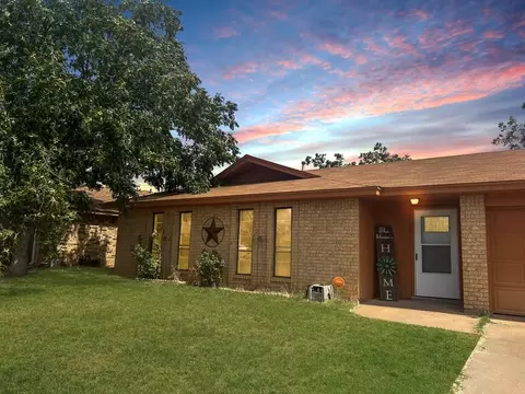 3614 Clare Dr, San Angelo, TX 76904