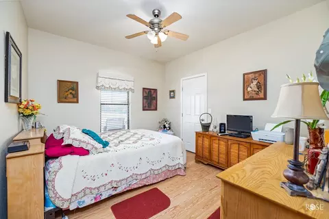 1044 Jacoby Ln, Hext, TX 76848 photo 16