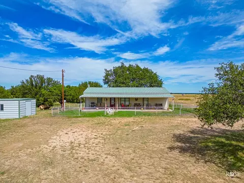1044 Jacoby Ln, Hext, TX 76848 photo 57
