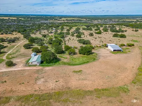 1044 Jacoby Ln, Hext, TX 76848 photo 54