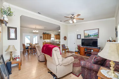 1044 Jacoby Ln, Hext, TX 76848 photo 7