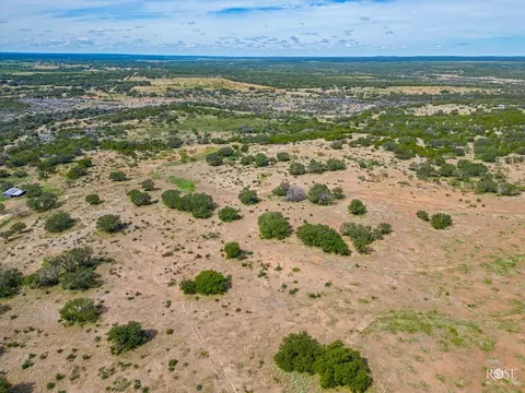 1044 Jacoby Ln, Hext, TX 76848 photo 55