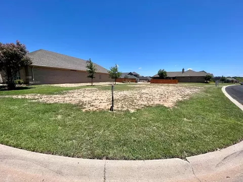 3034 Champions Cir, San Angelo, TX 76904