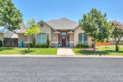 3036 Champions Cir, San Angelo, TX 76904