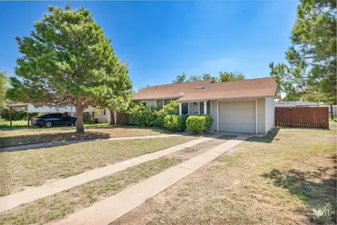2421 Coleman St, San Angelo, TX 76903