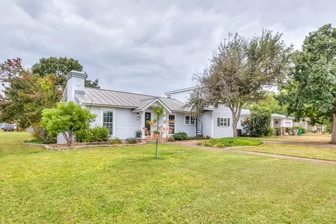 2401 W Ave J, San Angelo, TX 76901