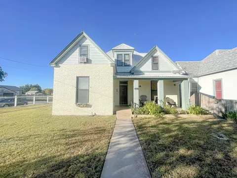 1402 Preusser St, San Angelo, TX 76903