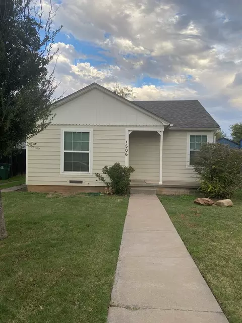 1506 S Van Buren St, San Angelo, TX 76901