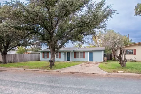 205 N Oxford Dr, San Angelo, TX 76904