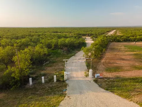9019 Sharelunker Ln, San Angelo, TX 76904