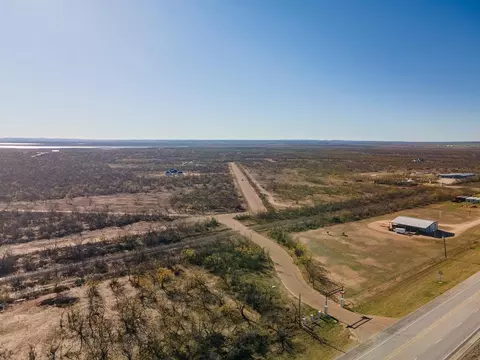 9002 Sharelunker Ln, San Angelo, TX 76904