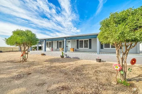 16300 Arrington Rd, Miles, TX 76861