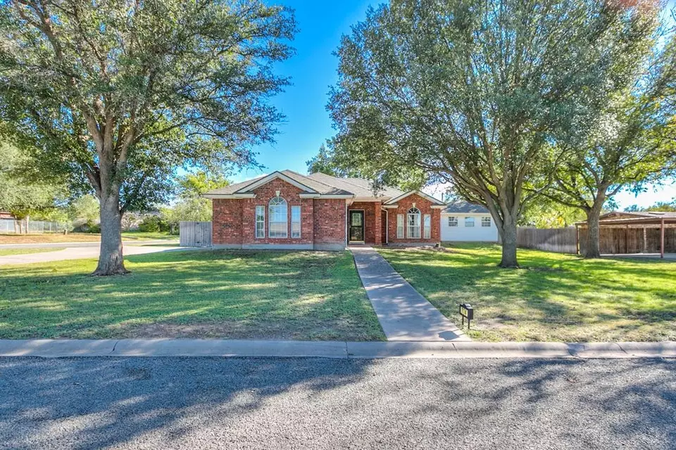  114 Rio Vista St, San Angelo, TX 76904 photo 1