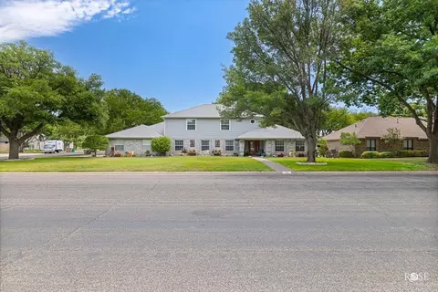 5210 N Bentwood Dr, San Angelo, TX 76904