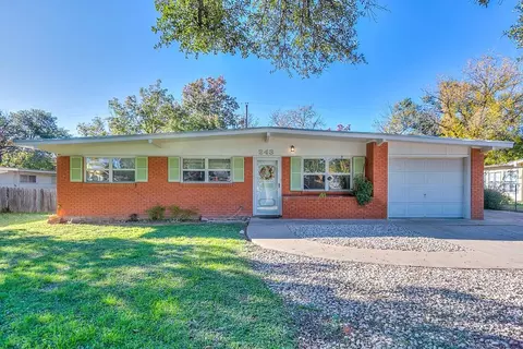 243 Mockingbird Ln, San Angelo, TX 76901