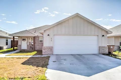 813 E 39th St, San Angelo, TX 76903