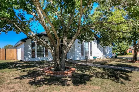 5802 Normandy Ln, San Angelo, TX 76901