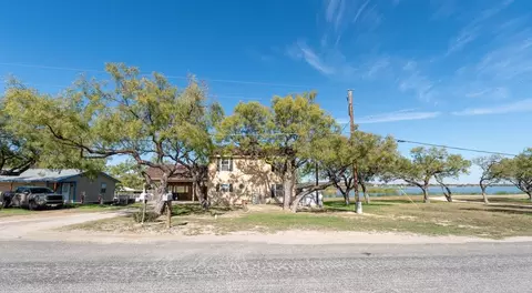 2302 Fishermans Rd, San Angelo, TX 76904