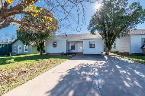 2221 N N St, San Angelo, TX 76901