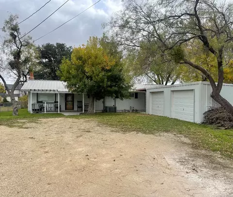 1610 Shady Point Circle Dr, San Angelo, TX 76904